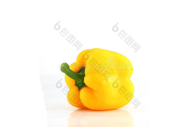 黄色甜椒或黄色甜椒。