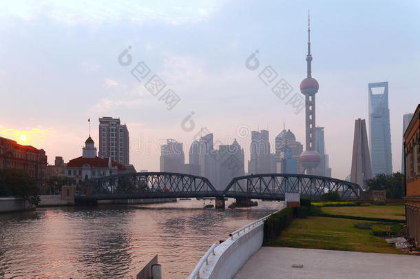 上海外滩中世纪花园桥