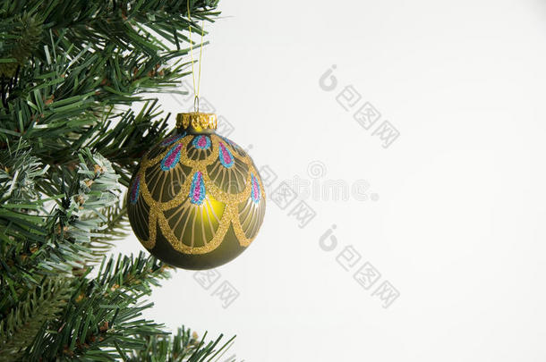 圣诞树和吊饰