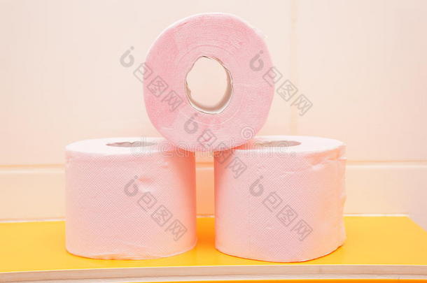 粉色卫生纸
