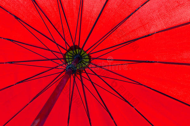 红色伞