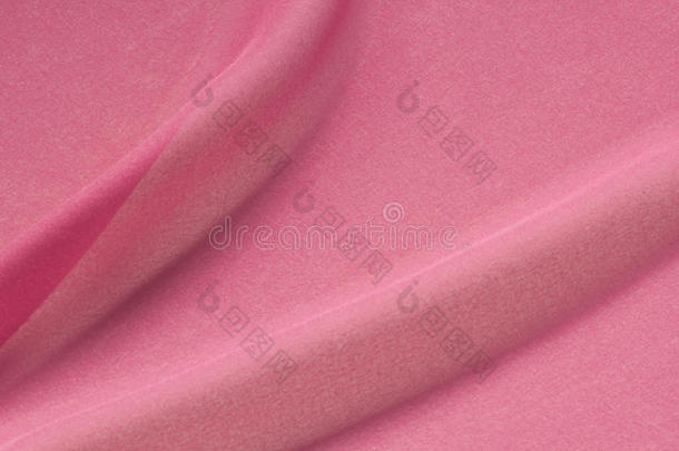 富有质感的粉色丝绸绉褶皱面料