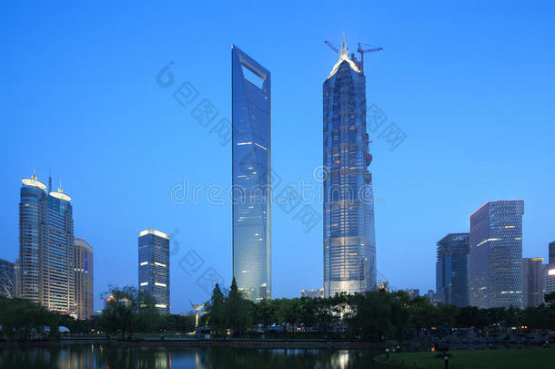 上海浦东陆家嘴现代大厦