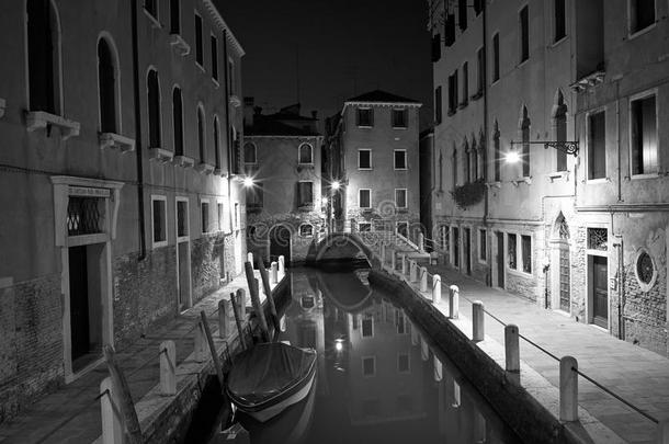 威尼斯夜间<strong>街拍</strong>单色