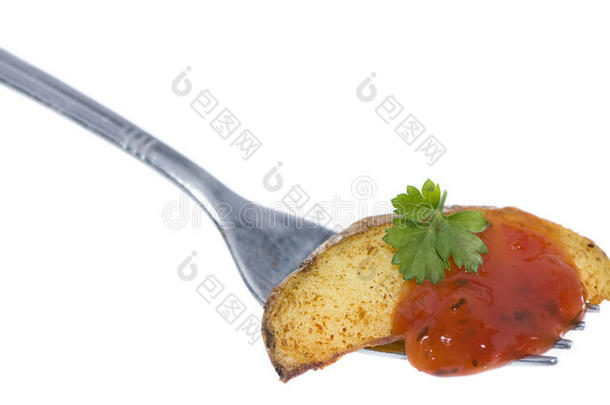 叉子上的土豆楔（白色）