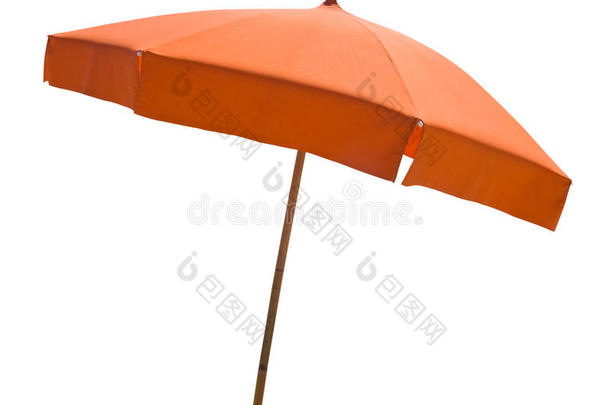 白色隔离的橙色沙滩伞