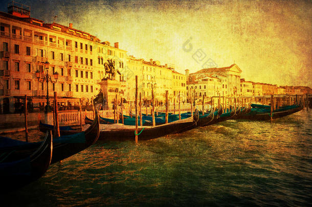 威尼斯环礁湖畔平底船的复古风格图片