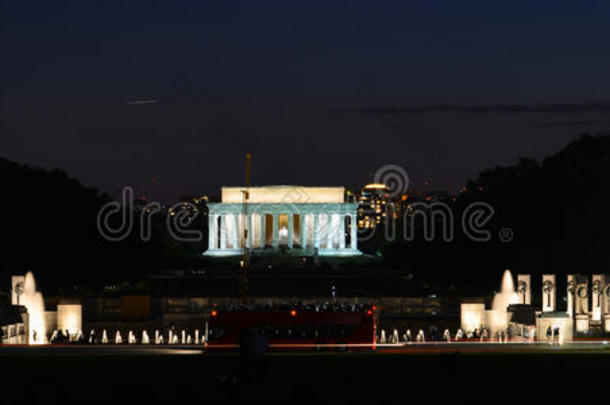 亚伯拉罕林肯纪念馆和二战纪念馆-华盛顿特区