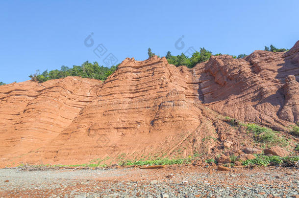 布洛米登悬崖的红色岩石