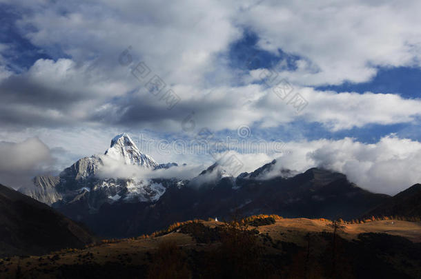 四姑娘山