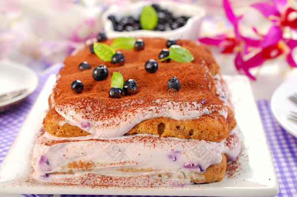 蓝莓提拉米苏蛋糕
