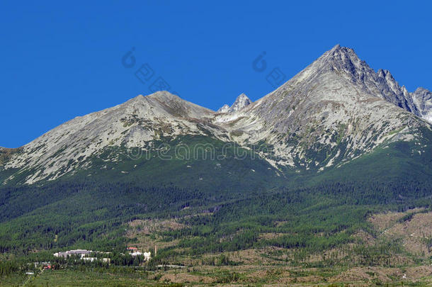 夏季塔塔拉斯峰