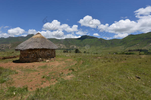 莱索托风景区的小屋