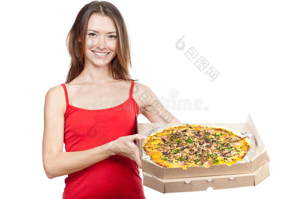漂亮的黑发女人拿着带披萨的盒子