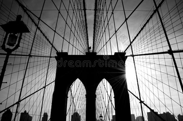 纽约布鲁克林大<strong>桥剪影</strong>
