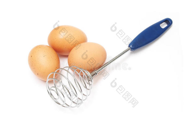 打蛋器和鸡蛋