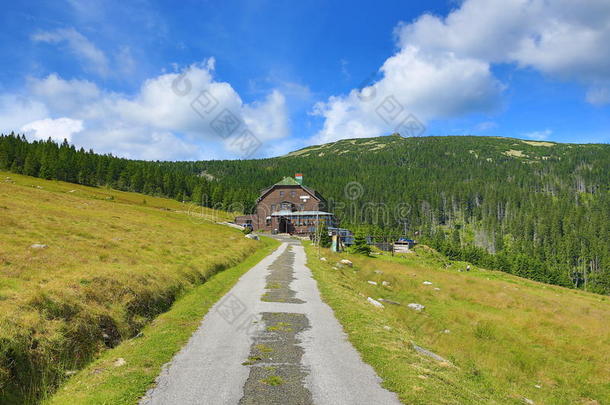 巨山（捷克<strong>语</strong>：krkonose）、riesengebirge、捷克<strong>语</strong>、<strong>波兰语</strong>