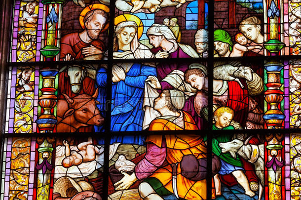 耶稣降生圣母玛利亚约瑟夫婴儿彩色玻璃塞维利亚大教堂