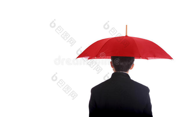 商人撑伞。