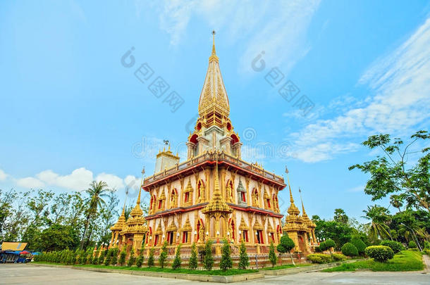 phra mahathat chedi wat chalong酒店