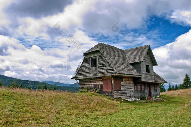 废弃的小屋