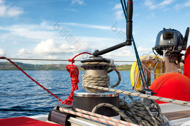 帆船缆绳绞车