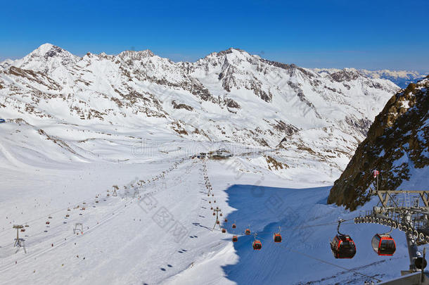 奥地利因斯布鲁克山地滑雪度假村