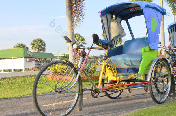 亚洲亚洲的背景自行车比基卡