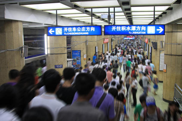 北京地铁站的乘客