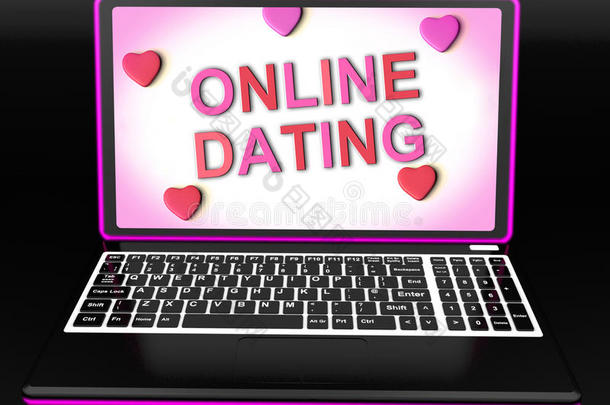 笔记本电脑上的在线约会信息显示浪漫和网络爱情