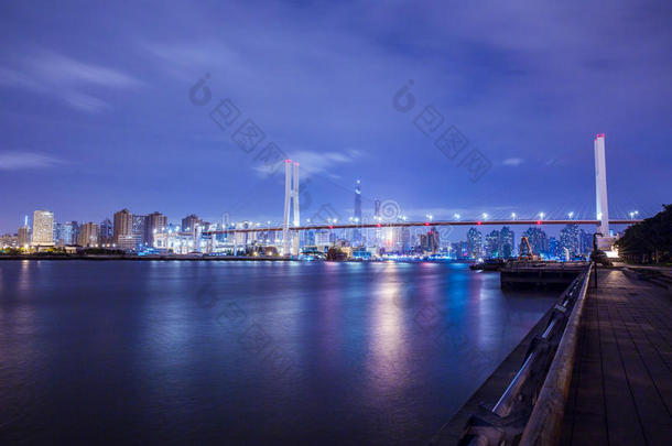 上海城市景观南浦跨江大桥