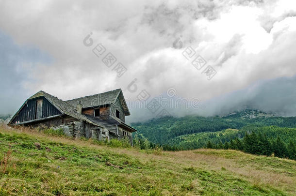 废弃的小屋