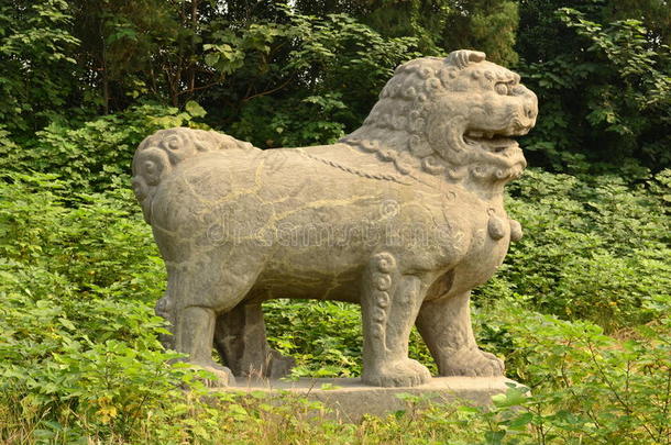 石狮-宋代墓葬，巩义，中国