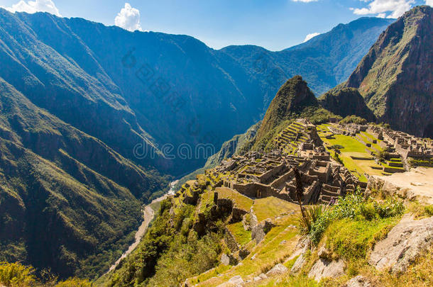神秘的城市-马丘比丘，秘鲁，南美。印加废墟和露台。多边形砌体示例