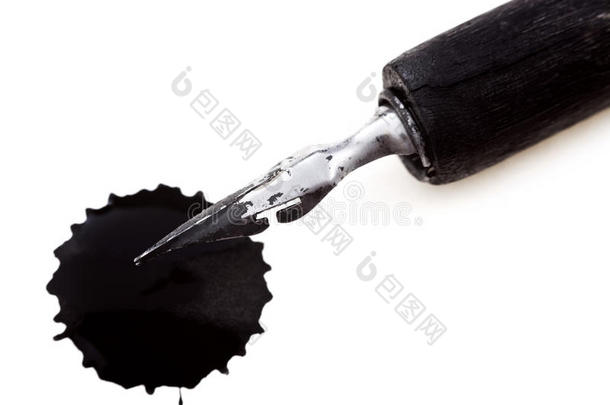 金属笔尖黑色墨水笔