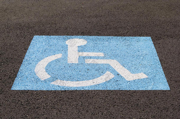 残疾人停车位特写