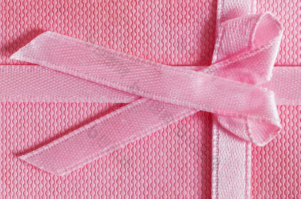 粉色系丝带礼盒
