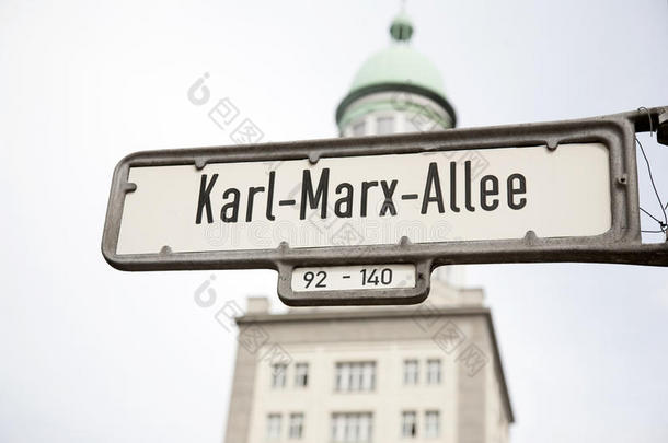 卡尔·<strong>马克思</strong>·阿莱（karl marx allee）柏林街道标志