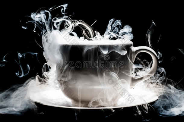 咖啡杯烟雾抽象艺术