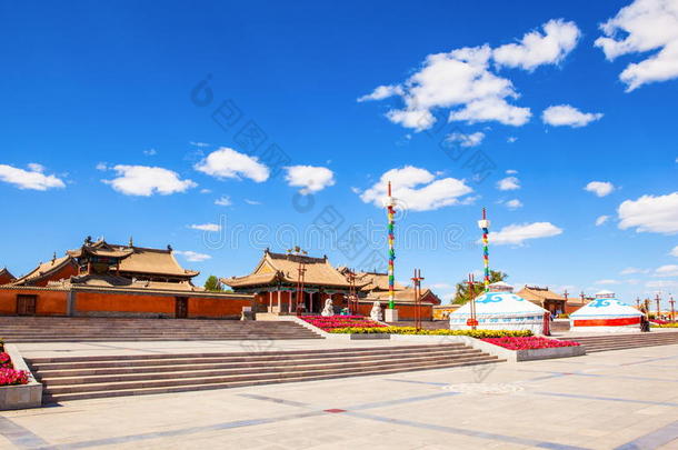 北子寺是内蒙古四大老喇嘛之一。