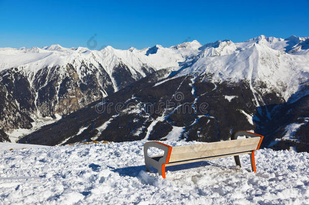 奥地利巴德加斯坦山地滑雪场长椅