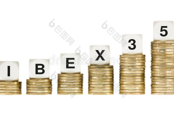 IBEX35（马德里证券交易所股票<strong>指数</strong>）金币堆上白色隔离