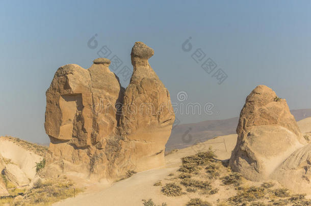 卡帕多西<strong>亚</strong>的岩石，骆驼