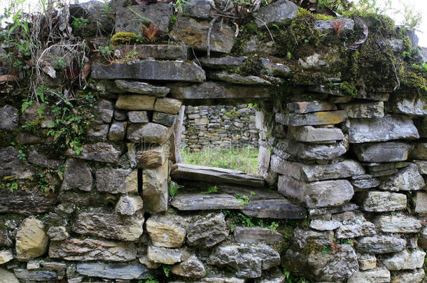 库拉普废墟之窗