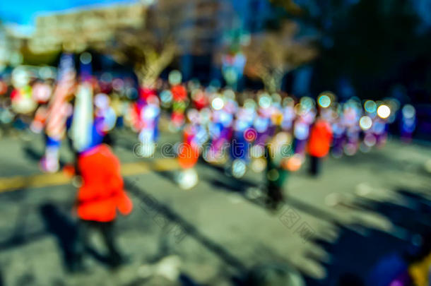 大c区感恩节游行的抽象和散焦图像