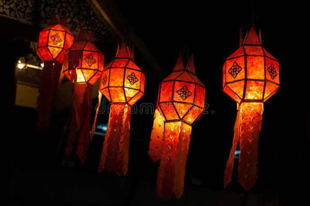 春节期间的红灯笼装饰