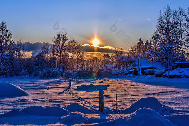 日落时的雪景