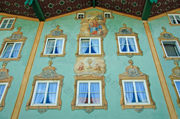 带有壁画、传统巴伐利亚<strong>文化</strong>的房屋正面