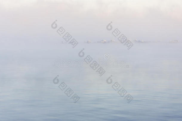 雾海石造码头