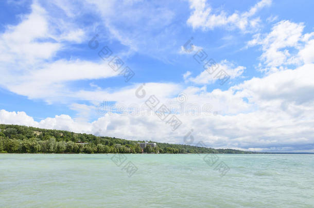 夏天的巴拉顿湖。匈牙利
